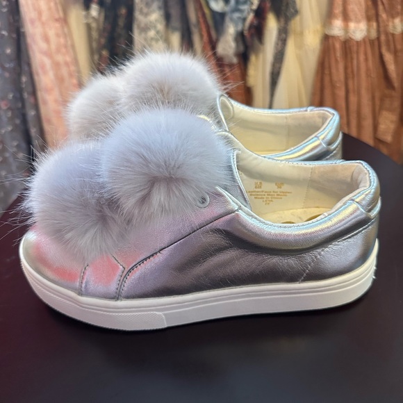 Sam Edelman rabbit fur sneakers NWOT - Picture 6 of 7